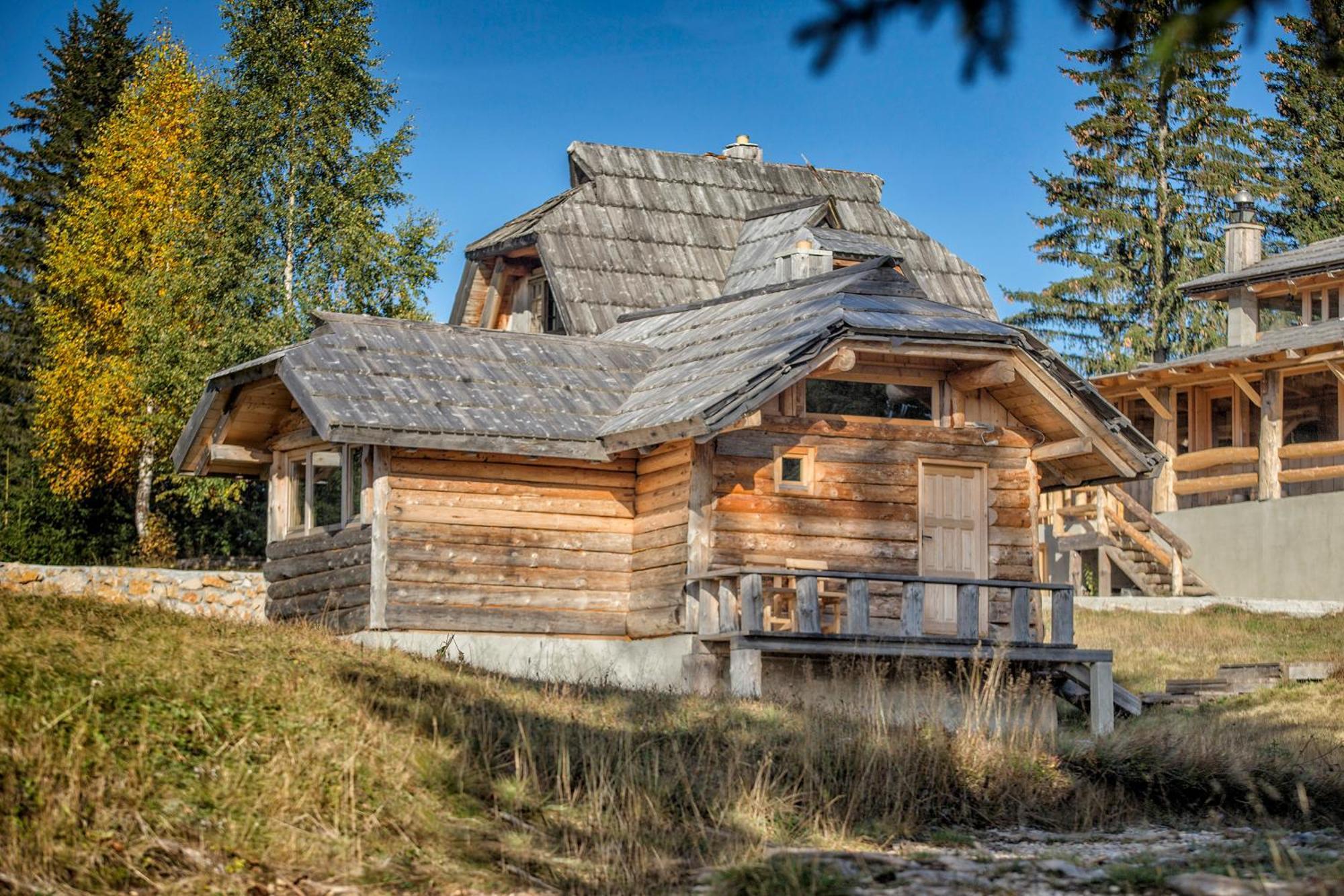 Nadgora Lodge