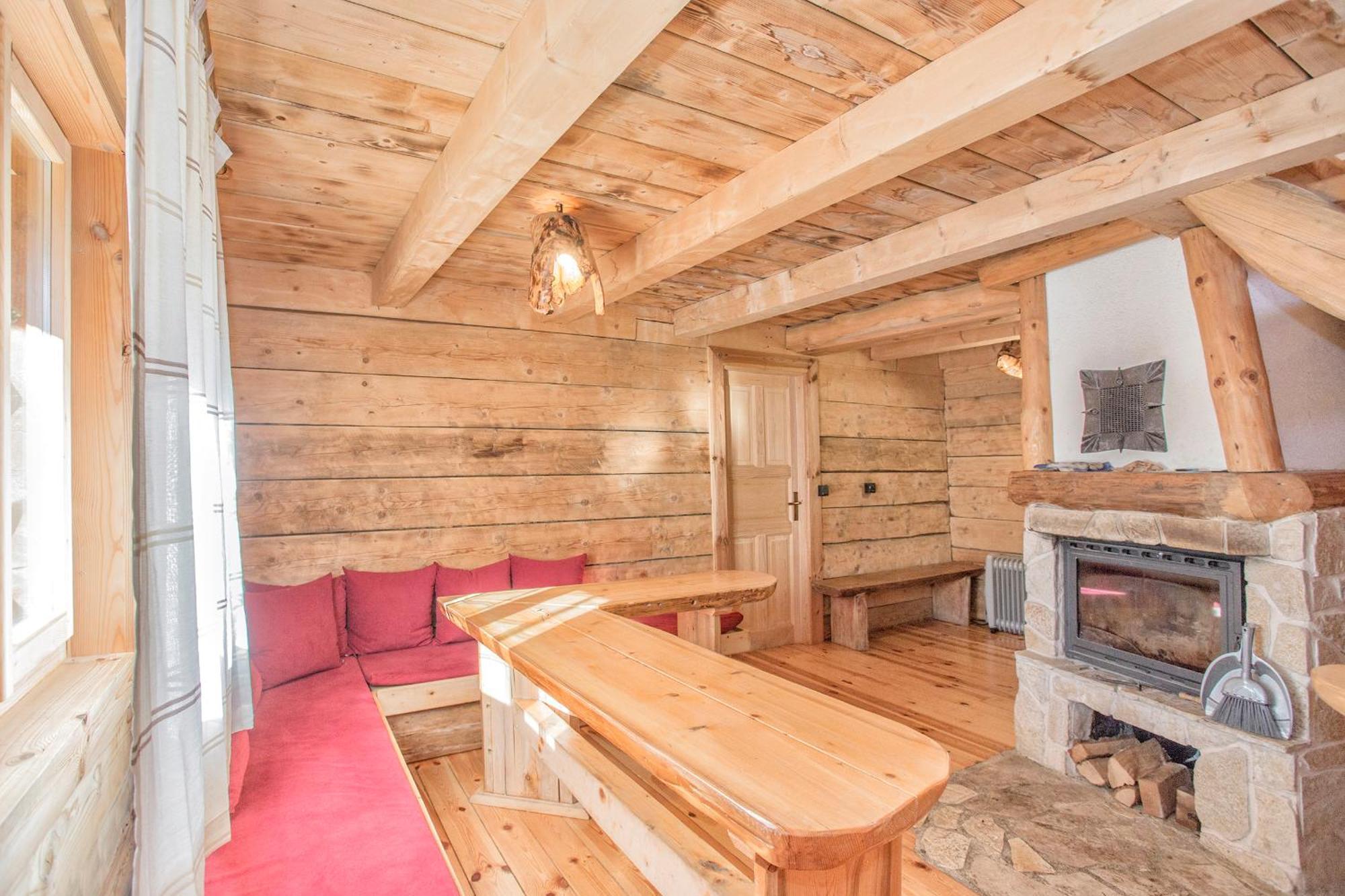 Nadgora Lodge *