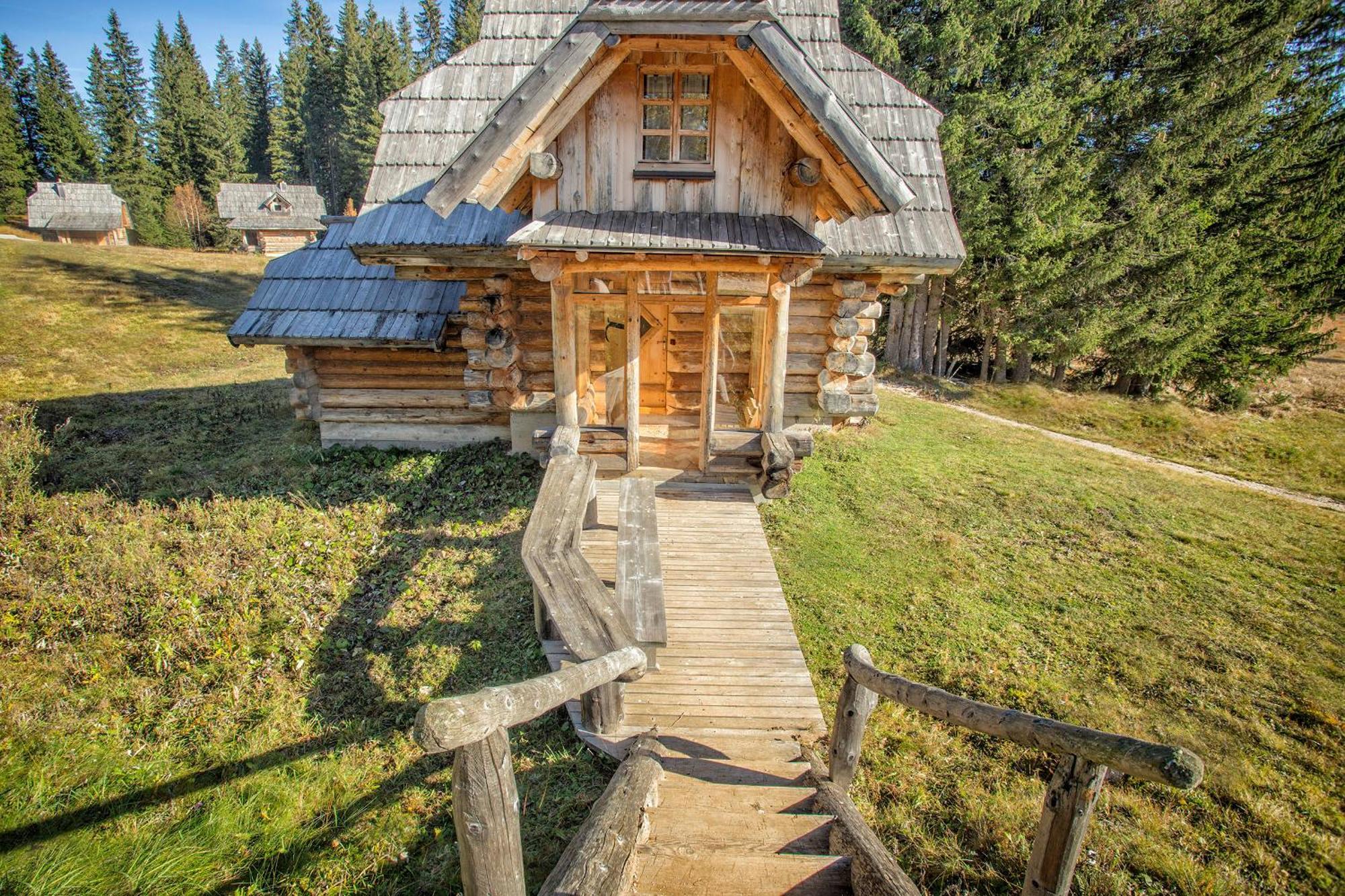 Nadgora Lodge